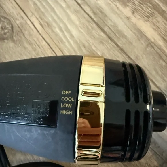 Hot Tools One step Hair dryer with brush - Picture 4 of 4